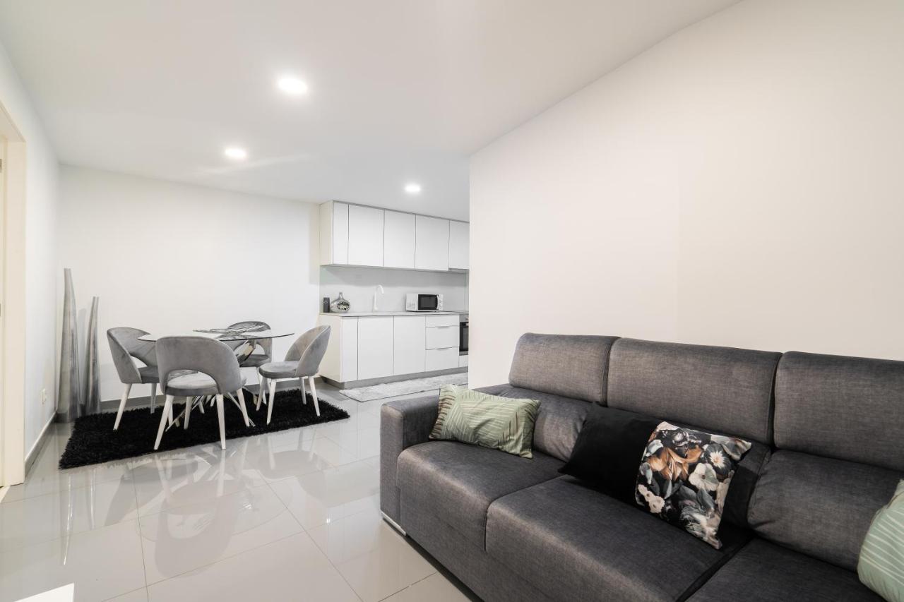 Host Wise - Spacious Noble Apartaments Ace Location Porto Bagian luar foto